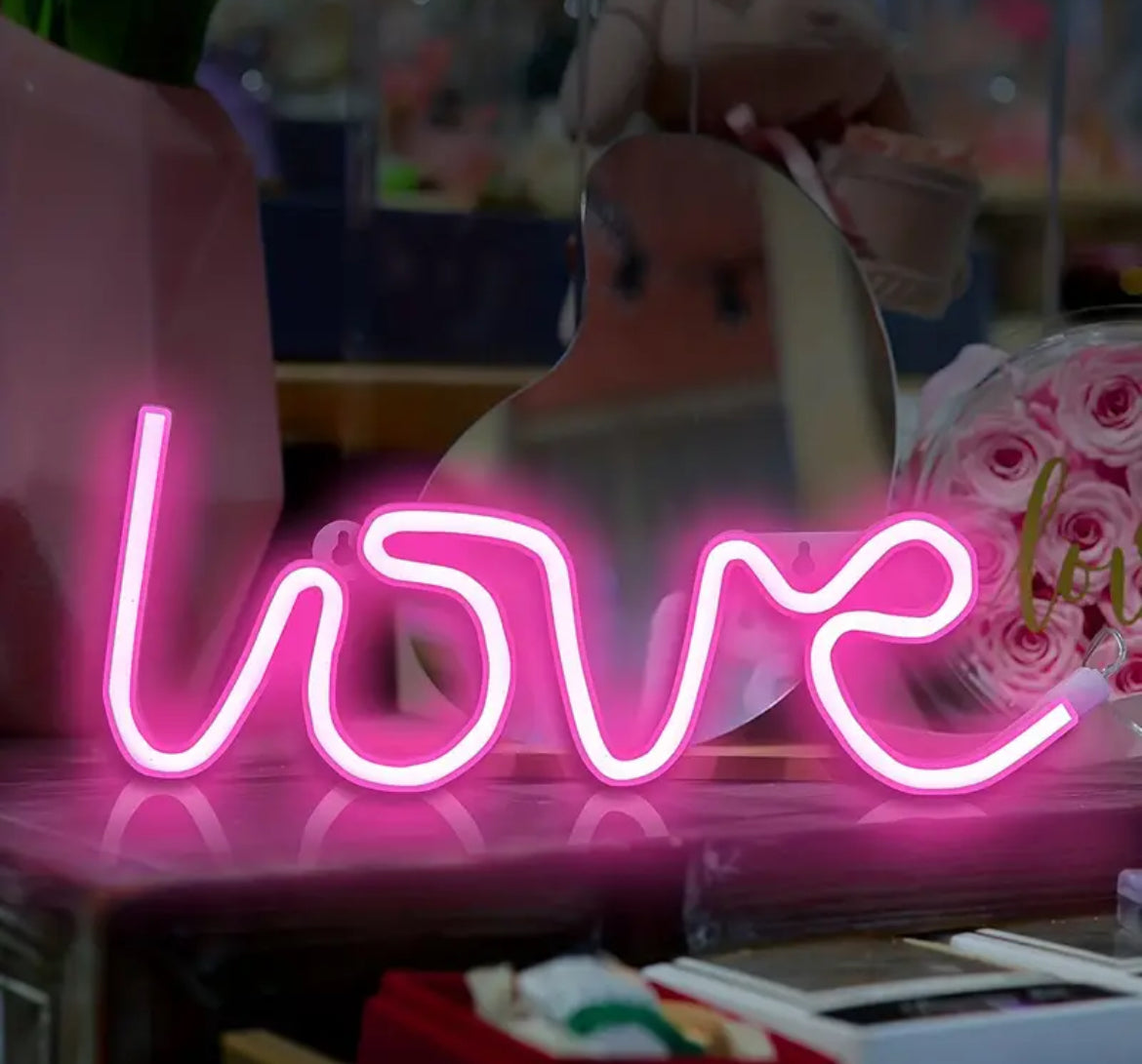 LOVE NEON LED  - Artoys Designer