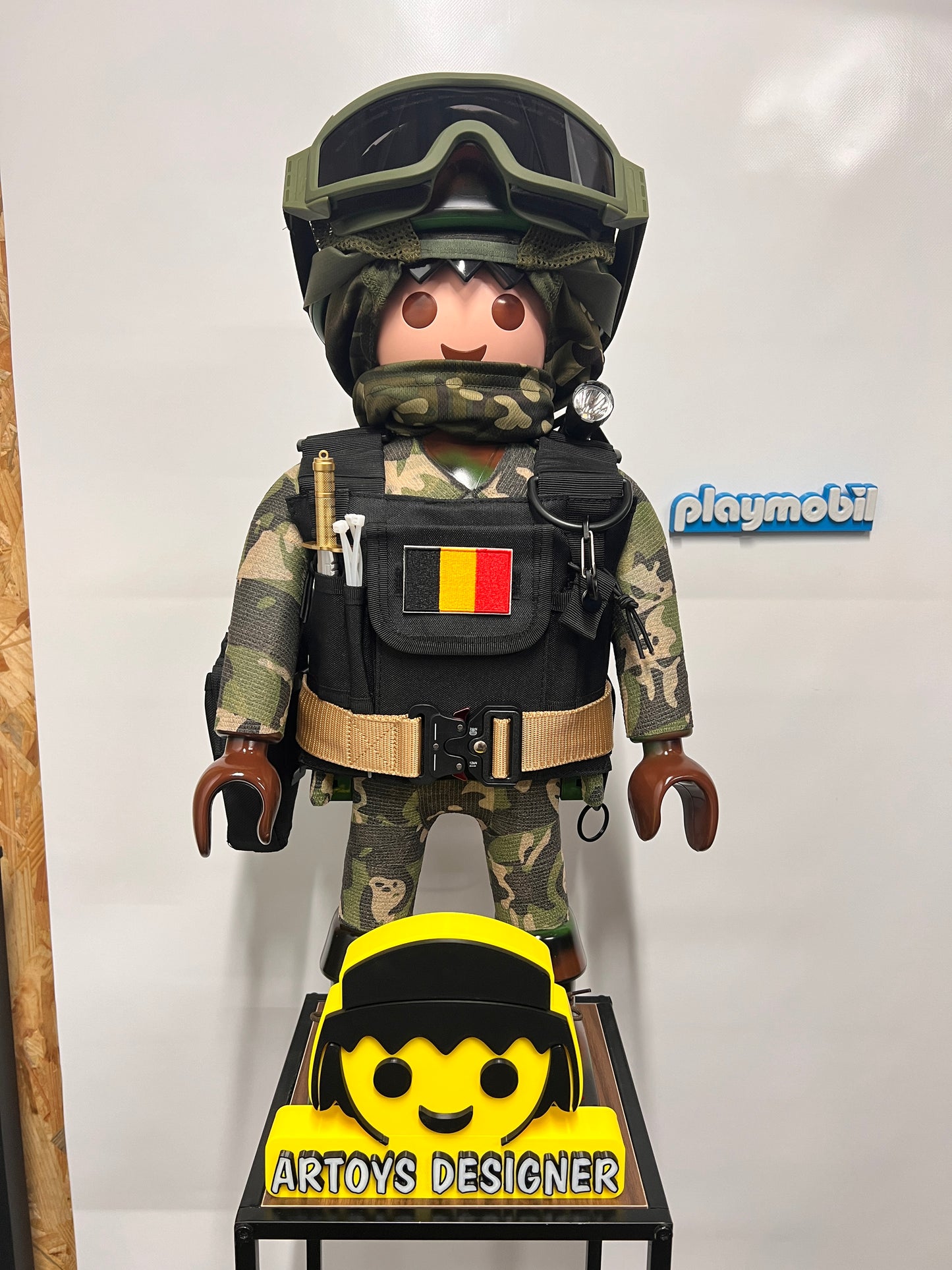 PLAYMOBIL XXL ARMÉE DE TERRE BELGE MILITAIRE PAR VANESSA FODERA ARTOYS DESIGNER 