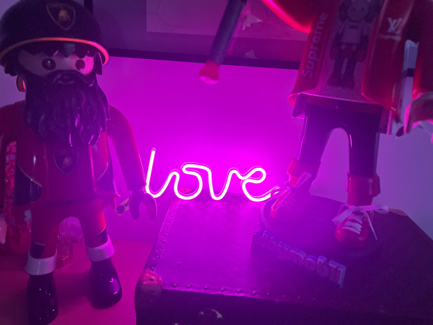 LOVE NEON LED  - Artoys Designer